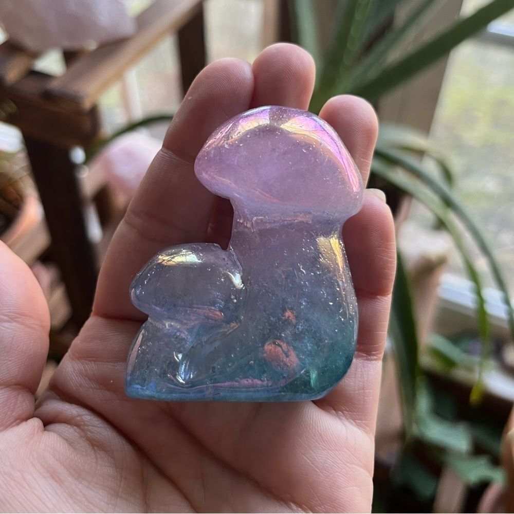 Aura Crystal Quartz Double Mushroom Carving 99g, 2.25”x1.75”